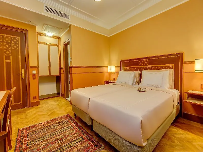 Lalahan Hotel Istanboel 4*,