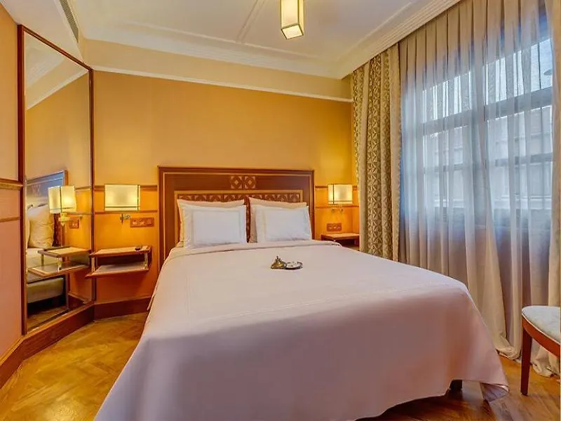 Lalahan Hotel Istanboel 4*,