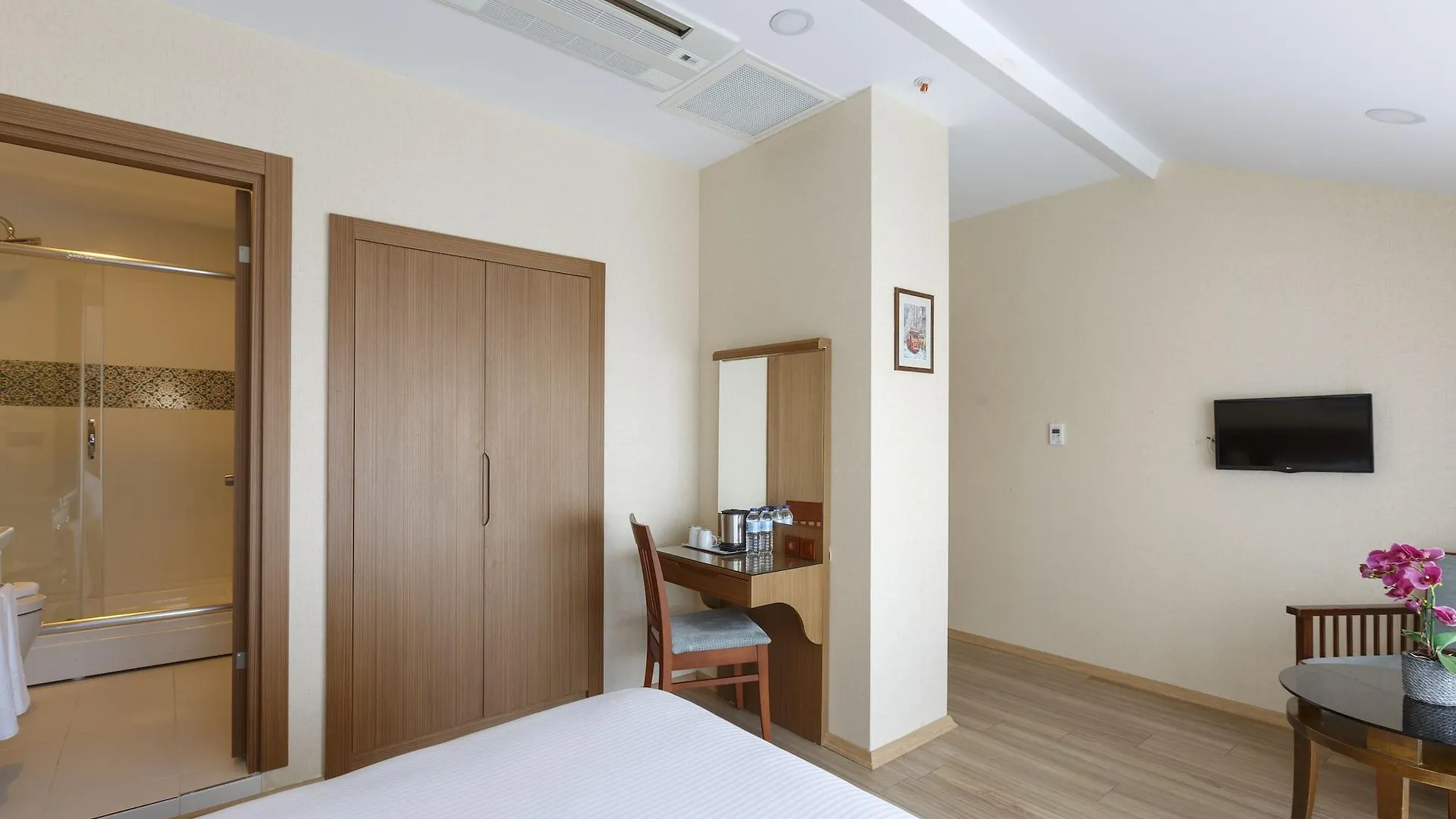 Lalahan Hotel Стамбул 4*,  Турция